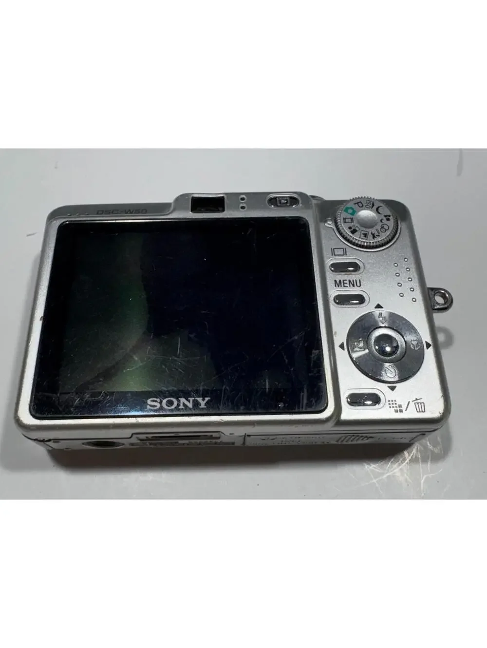 Sony Cyber-shot DSC-W50 6.0MP Digital Camera Silver Carl Zeiss Lens